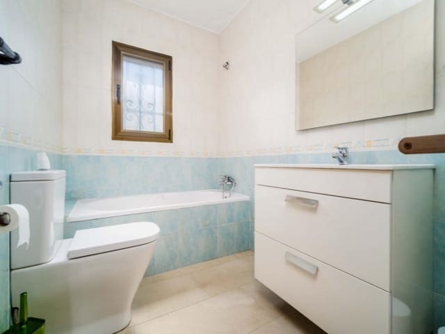 4 quarto Moradia para venda em Cap Martí - El Tossalet - Pinomar, Javea / Xàbia com piscina garagem - 595 000 € (Ref: 9209514)