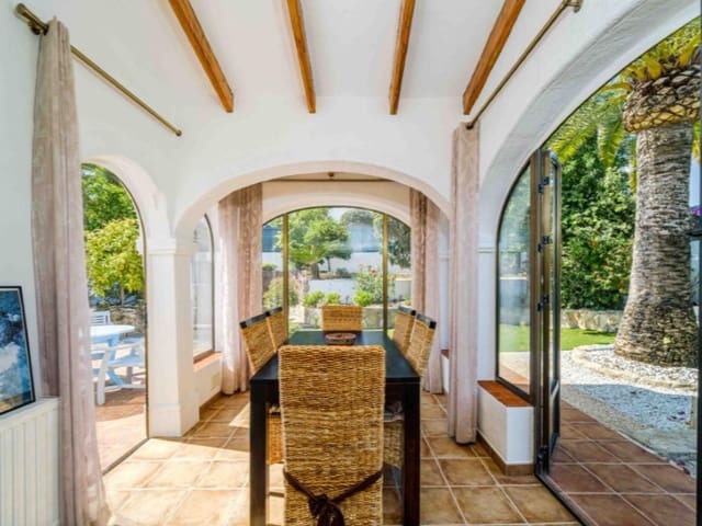 4 quarto Moradia para venda em Cap Martí - El Tossalet - Pinomar, Javea / Xàbia com piscina garagem - 595 000 € (Ref: 9209514)