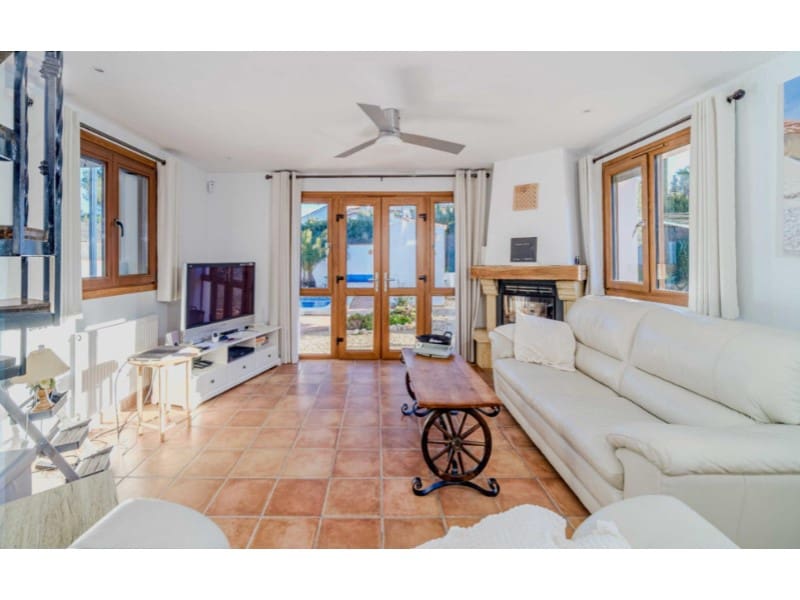 Villa till salu i Javea / Xabia med pool - 795 000 € (Ref: 9209517)