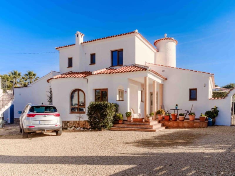 Villa till salu i Javea / Xabia med pool - 795 000 € (Ref: 9209517)