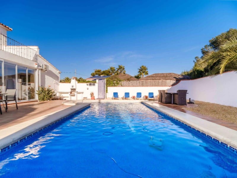 Villa till salu i Javea / Xabia med pool - 795 000 € (Ref: 9209517)