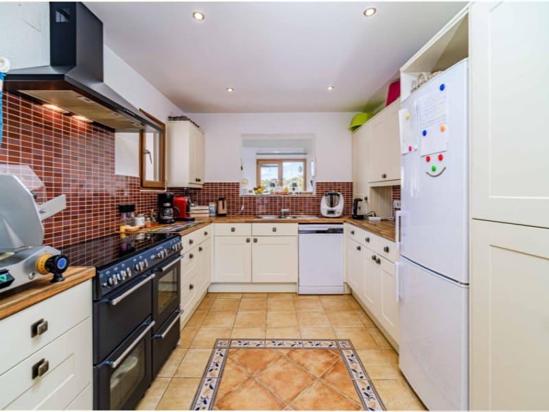 Villa till salu i Javea / Xabia med pool - 795 000 € (Ref: 9209517)