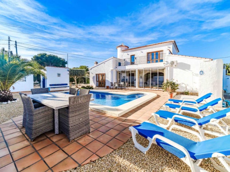 Villa till salu i Javea / Xabia med pool - 795 000 € (Ref: 9209517)