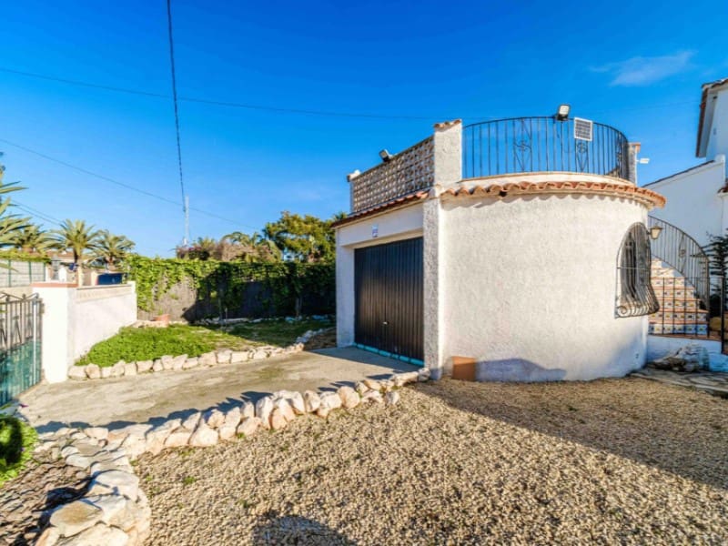 Villa till salu i Javea / Xabia med pool - 795 000 € (Ref: 9209517)