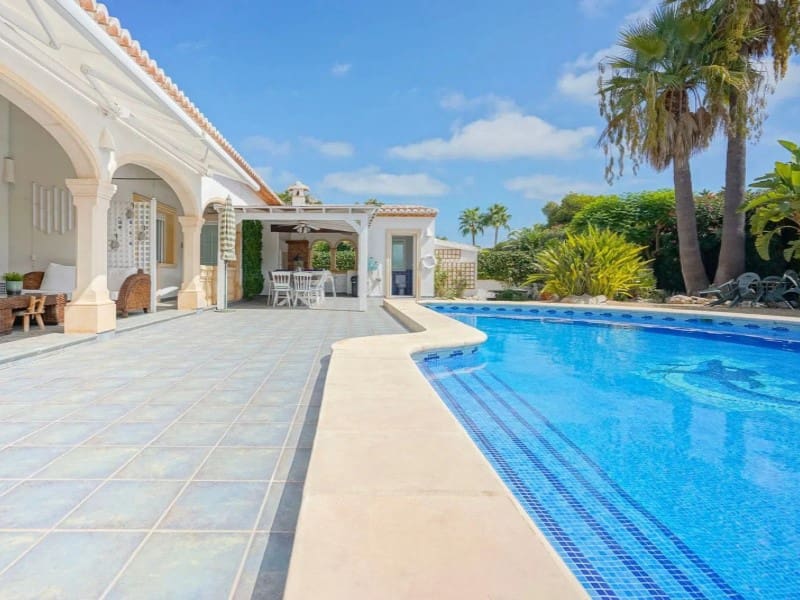 3 bedroom Villa for sale in Javea / Xabia with pool garage - € 799,500 (Ref: 9276558)