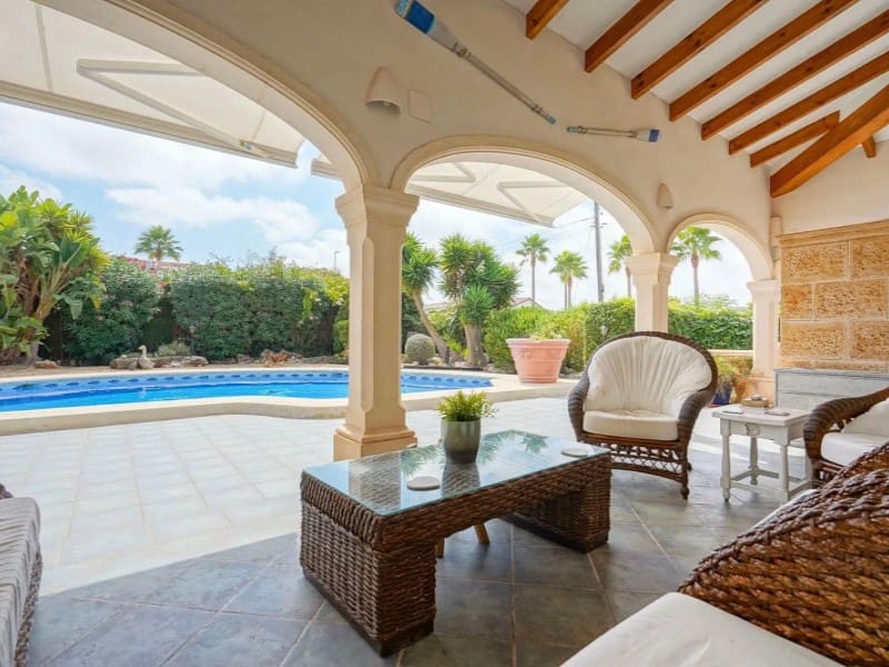 3 bedroom Villa for sale in Javea / Xabia with pool garage - € 799,500 (Ref: 9276558)