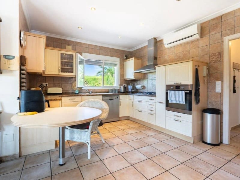 3 bedroom Villa for sale in Javea / Xabia with pool garage - € 799,500 (Ref: 9276558)