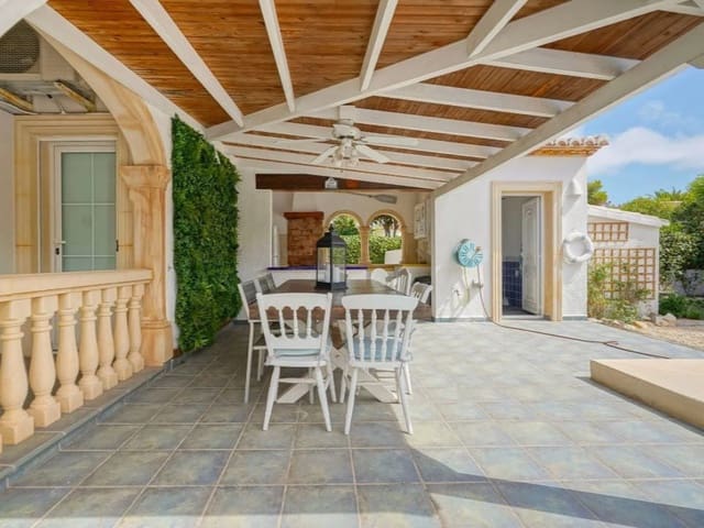 3 bedroom Villa for sale in La Granadella  - Costa Nova, Javea / Xàbia with pool garage - € 799,500 (Ref: 9276558)