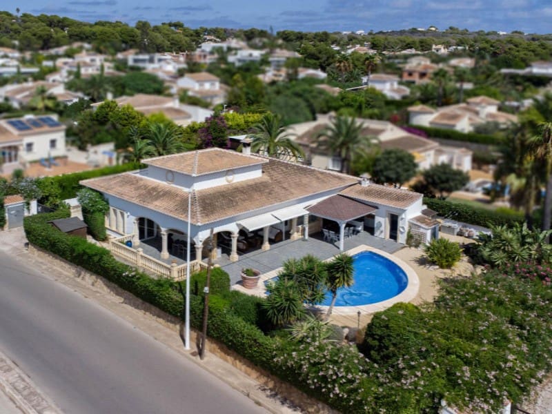 3 bedroom Villa for sale in Javea / Xabia with pool garage - € 799,500 (Ref: 9276558)