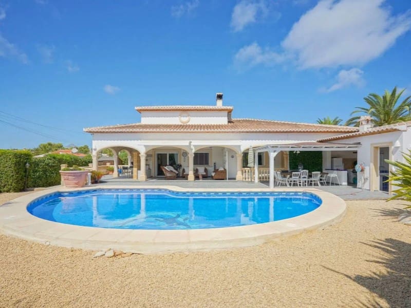 3 bedroom Villa for sale in Javea / Xabia with pool garage - € 799,500 (Ref: 9276558)