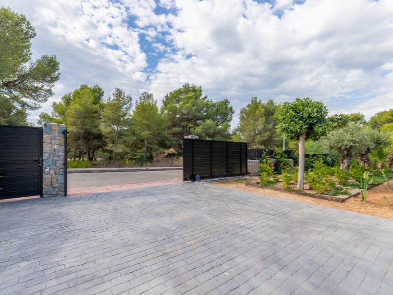 3 slaapkamer Villa te koop in Javea / Xabia met zwembad - € 1.350.000 (Ref: 9359772)