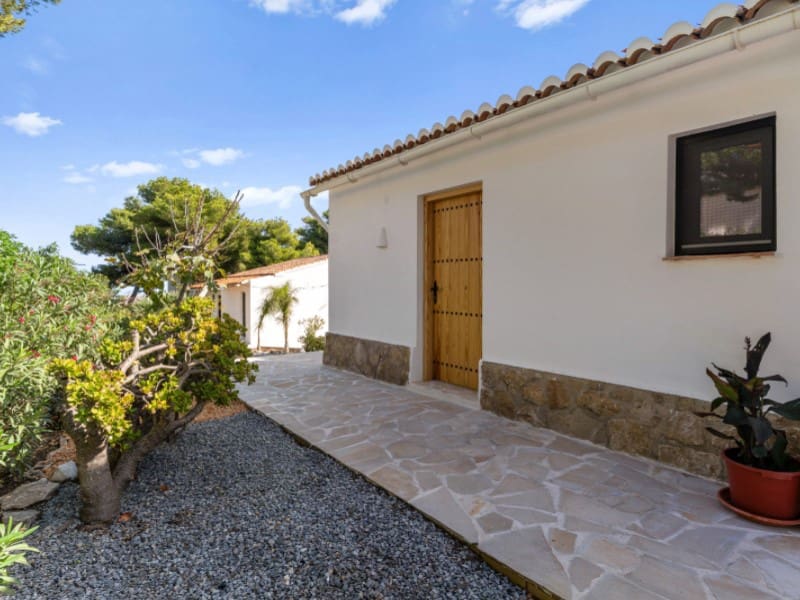 4 slaapkamer Villa te koop in Javea / Xabia met zwembad garage - € 1.595.000 (Ref: 9416230)