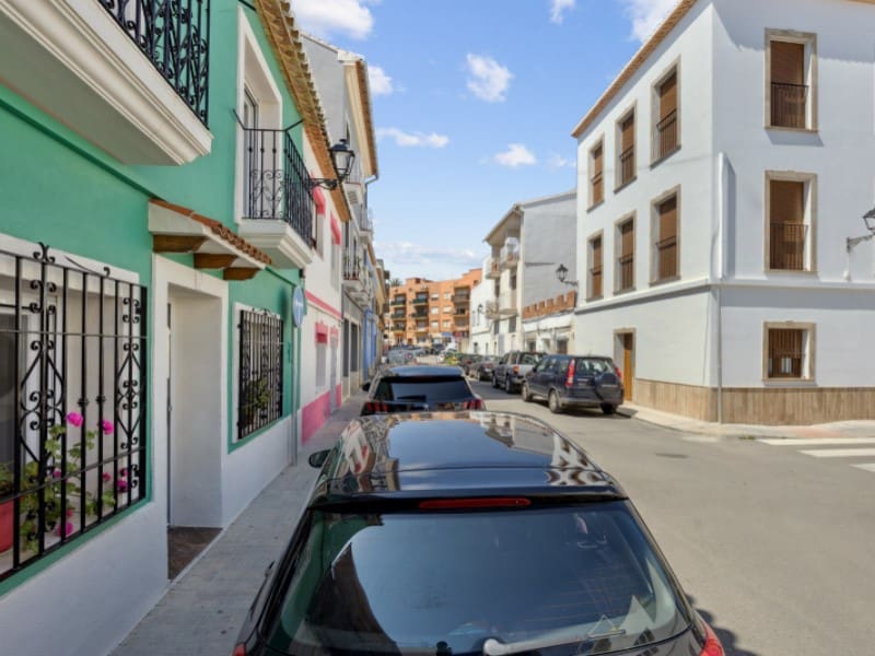 4 sypialnia Dom na sprzedaż w Denia - 520 000 € (Ref: 9427472)