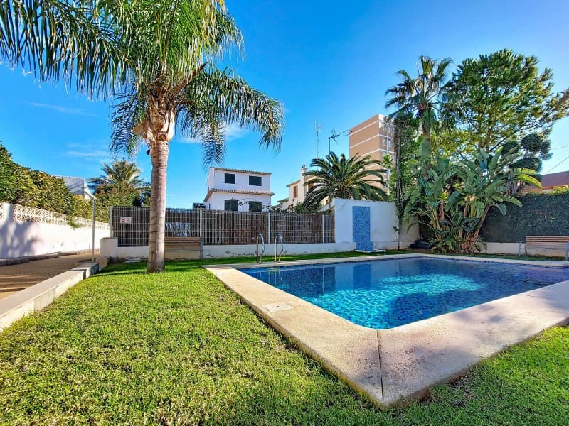 2 makuuhuone Asunto myytävänä paikassa Javea / Xabia mukana uima-altaan 
autotalli - 470 000 € (Ref: 9427473)