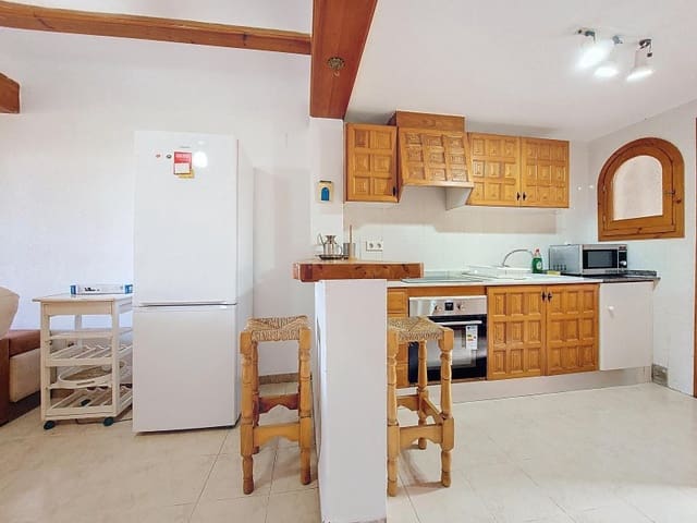 Maison de Ville de 2 chambres à louer à El Montgó, Dénia - 1 050 € (Ref: 9568626)