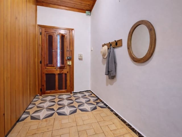 4 makuuhuone Omakotitalo myytävänä paikassa Centro Urbano, Dénia - 287 000 € (Ref: 9596110)