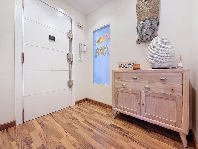 3 sovrum Lägenhet att hyra i Centro Urbano, Dénia - 1 200 € (Ref: 9637312)