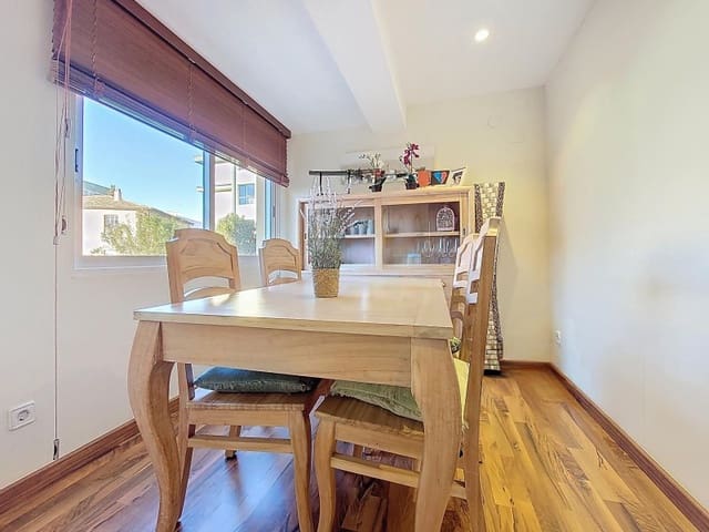 3 sovrum Lägenhet att hyra i Centro Urbano, Dénia - 1 200 € (Ref: 9637312)