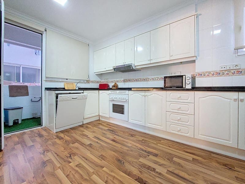 3 sovrum Lägenhet att hyra i Denia - 1 200 € (Ref: 9637312)