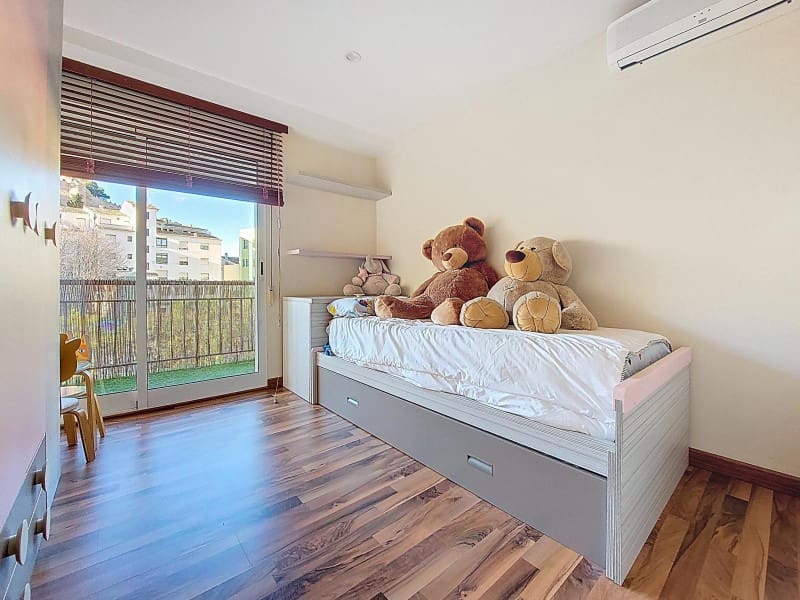 3 sovrum Lägenhet att hyra i Denia - 1 200 € (Ref: 9637312)