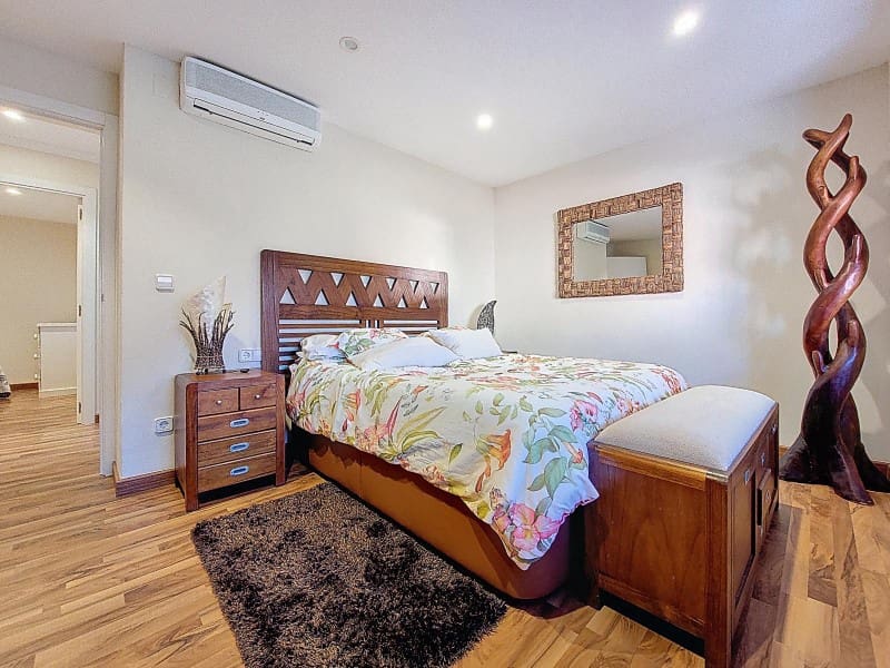 3 sovrum Lägenhet att hyra i Denia - 1 200 € (Ref: 9637312)