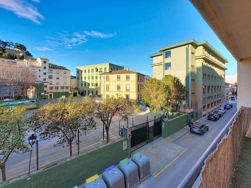 3 sovrum Lägenhet att hyra i Denia - 1 200 € (Ref: 9637312)