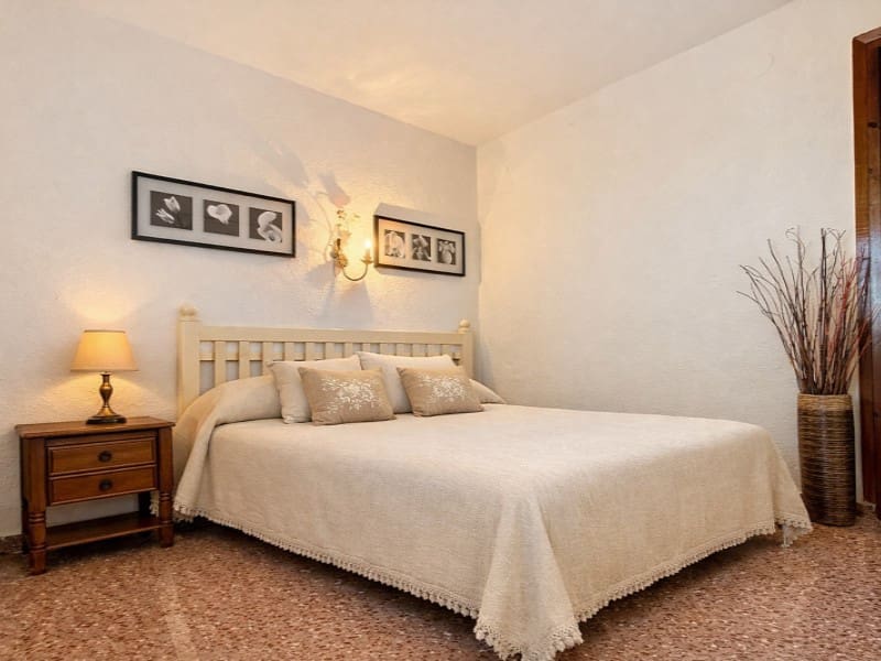 5 bedroom Villa for sale in Denia with pool garage - € 550,000 (Ref: 9772851)