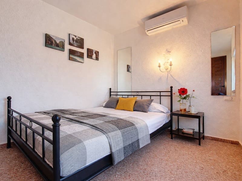 5 bedroom Villa for sale in Denia with pool garage - € 550,000 (Ref: 9772851)