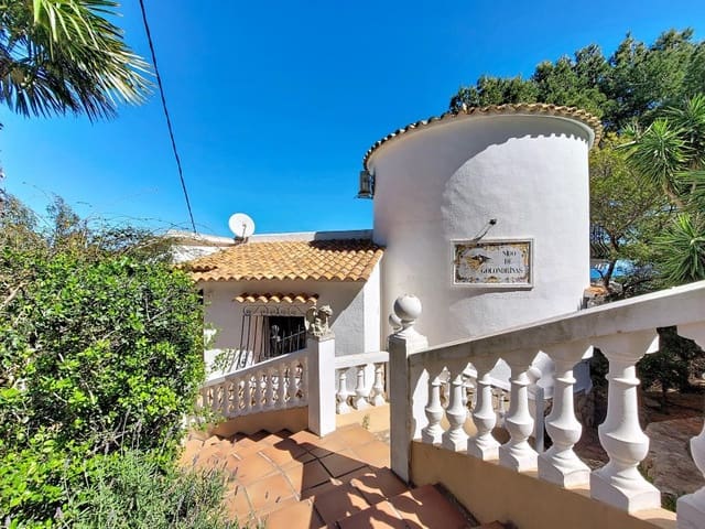 5 bedroom Villa for sale in El Montgó, Dénia with pool garage - € 550,000 (Ref: 9772851)