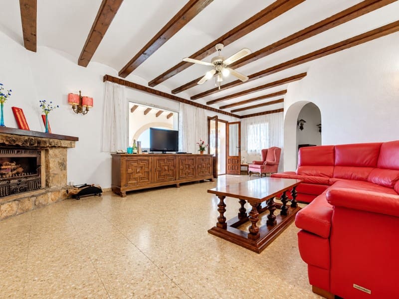 5 sypialnia Willa na sprzedaż w Denia z basenem garażem - 550 000 € (Ref: 9772851)