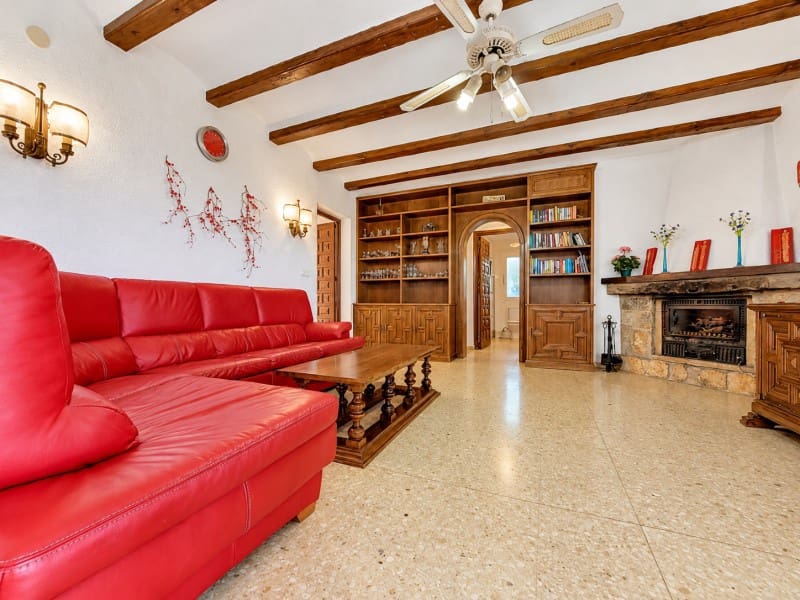 5 sypialnia Willa na sprzedaż w Denia z basenem garażem - 550 000 € (Ref: 9772851)