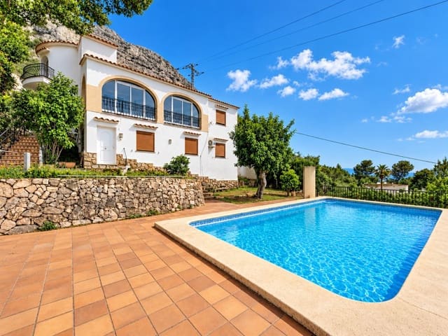 5 camera da letto Villa in vendita in El Montgó, Dénia con piscina garage - 550.000 € (Rif: 9772851)