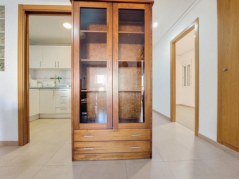 2 slaapkamer Flat te huur in Denia - € 875 (Ref: 9806309)