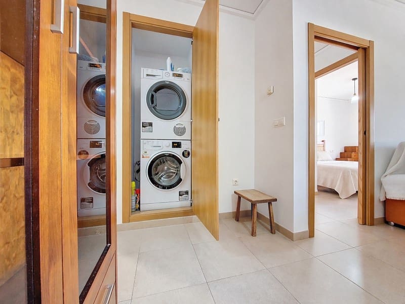 2 slaapkamer Flat te huur in Denia - € 875 (Ref: 9806309)