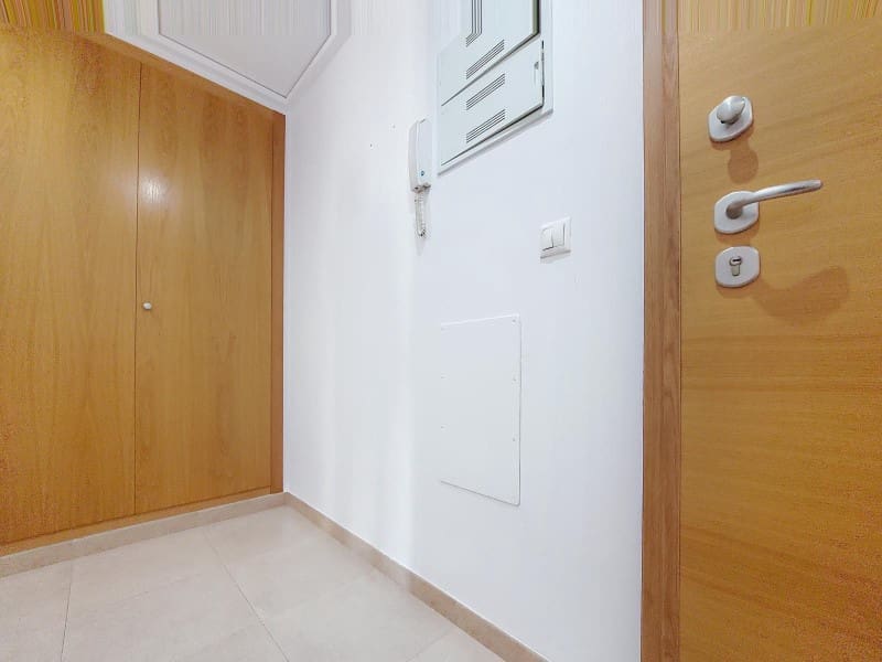 2 slaapkamer Flat te huur in Denia - € 875 (Ref: 9806309)