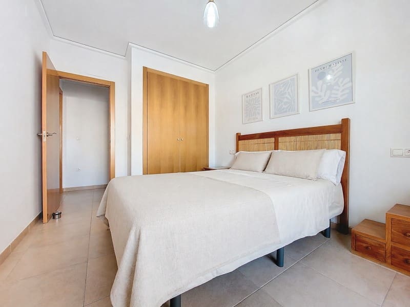 2 slaapkamer Flat te huur in Denia - € 875 (Ref: 9806309)