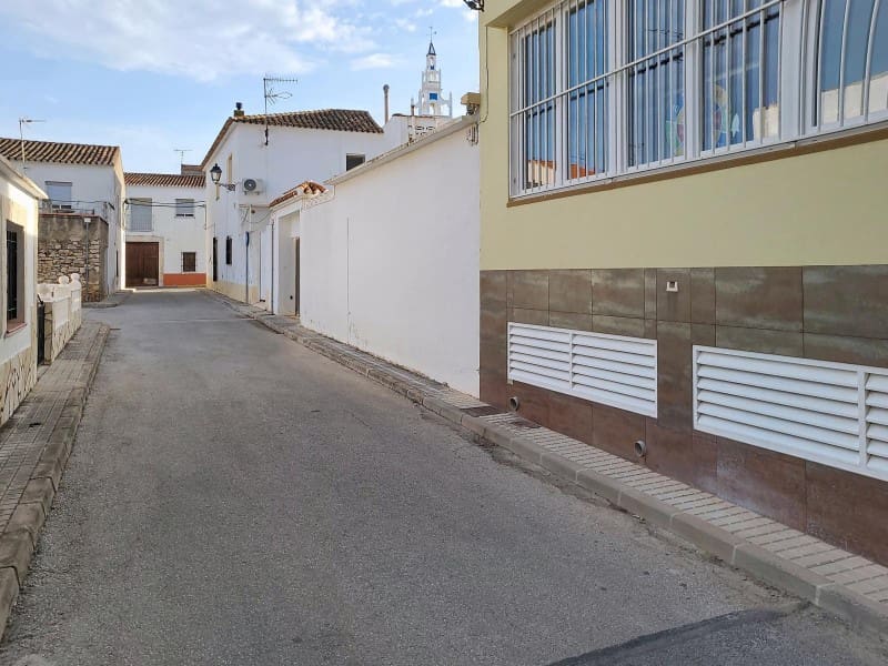 2 slaapkamer Flat te huur in Denia - € 875 (Ref: 9806309)