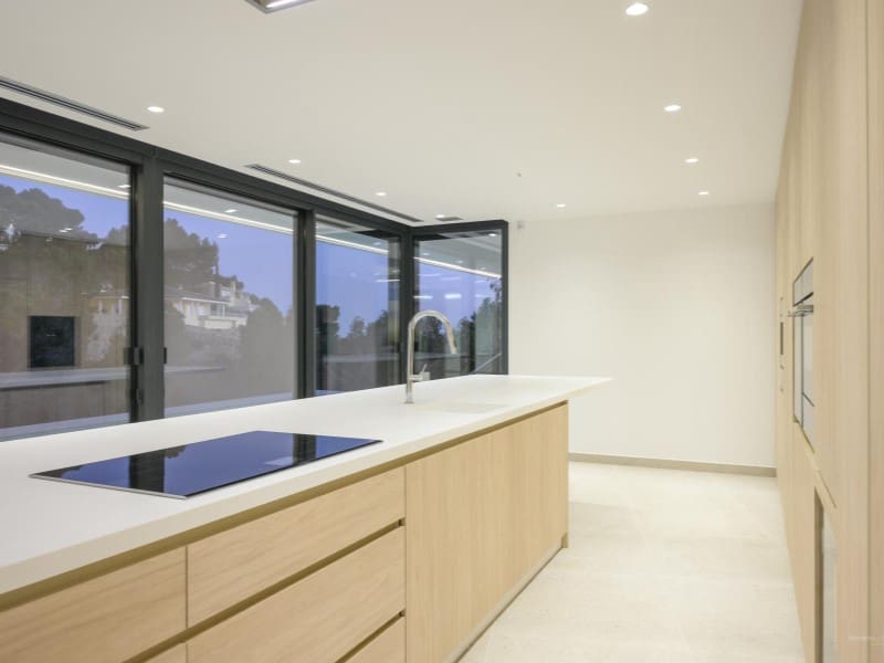 4 bedroom Villa for sale in Altea la Vella with garage - € 2,250,000 (Ref: 9831097)