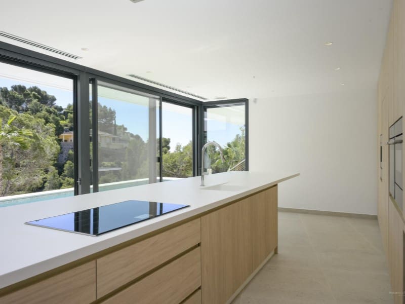 4 bedroom Villa for sale in Altea la Vella with garage - € 2,250,000 (Ref: 9831097)