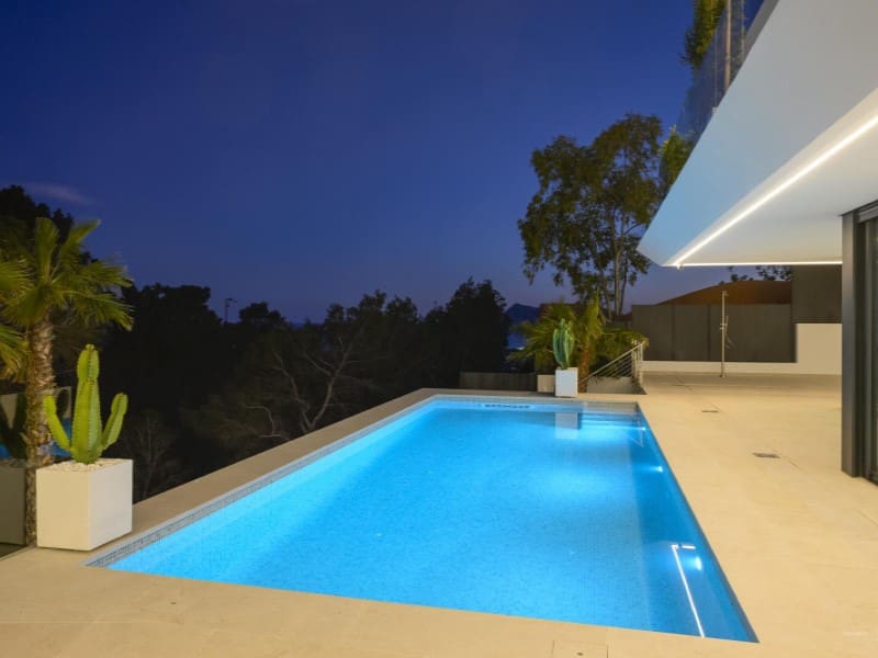 4 bedroom Villa for sale in Altea la Vella with garage - € 2,250,000 (Ref: 9831097)