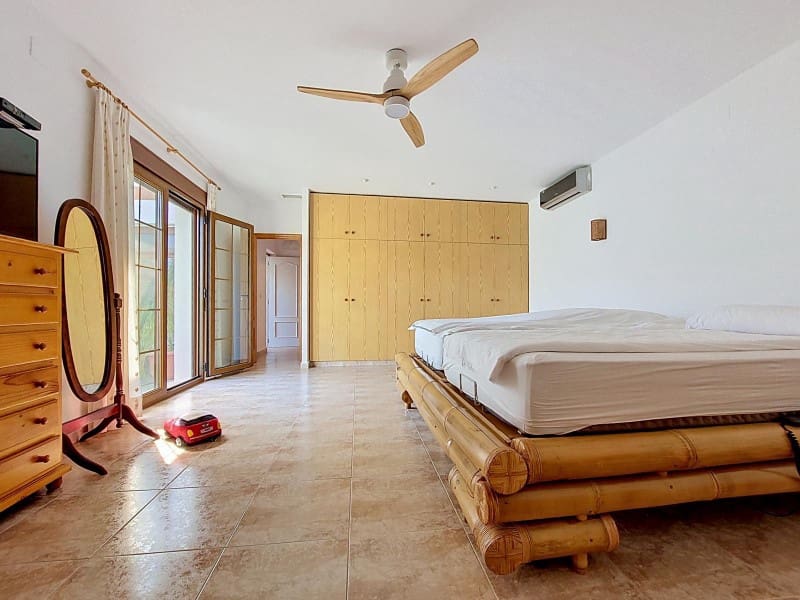 Finca/Casa Rural de 4 habitaciones en Pedreguer en venta con piscina garaje - 1.150.000 € (Ref: 9842783)