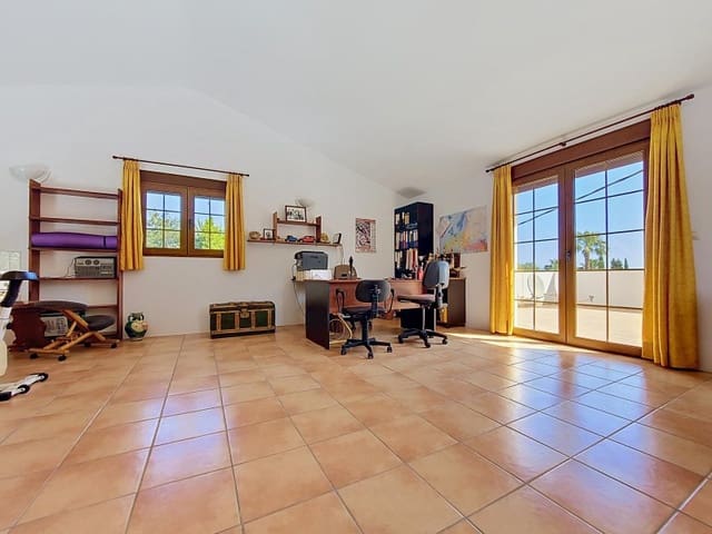 4 soveværelse Finca/Landehus til salg i Pedreguer med swimmingpool garage - € 1.150.000 (Ref: 9842783)