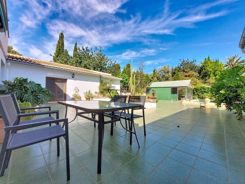 Finca/Casa Rural de 4 habitaciones en Pedreguer en venta con piscina garaje - 1.150.000 € (Ref: 9842783)