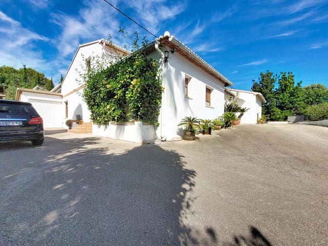 4 soveværelse Finca/Landehus til salg i Pedreguer med swimmingpool garage - € 1.150.000 (Ref: 9842783)