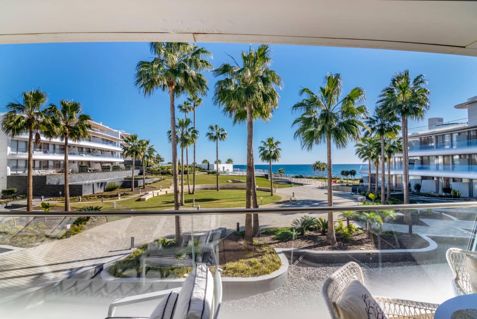 2 camera da letto Appartamento da affittare in Estepona con piscina garage - 3.800 € (Rif: 10037540)