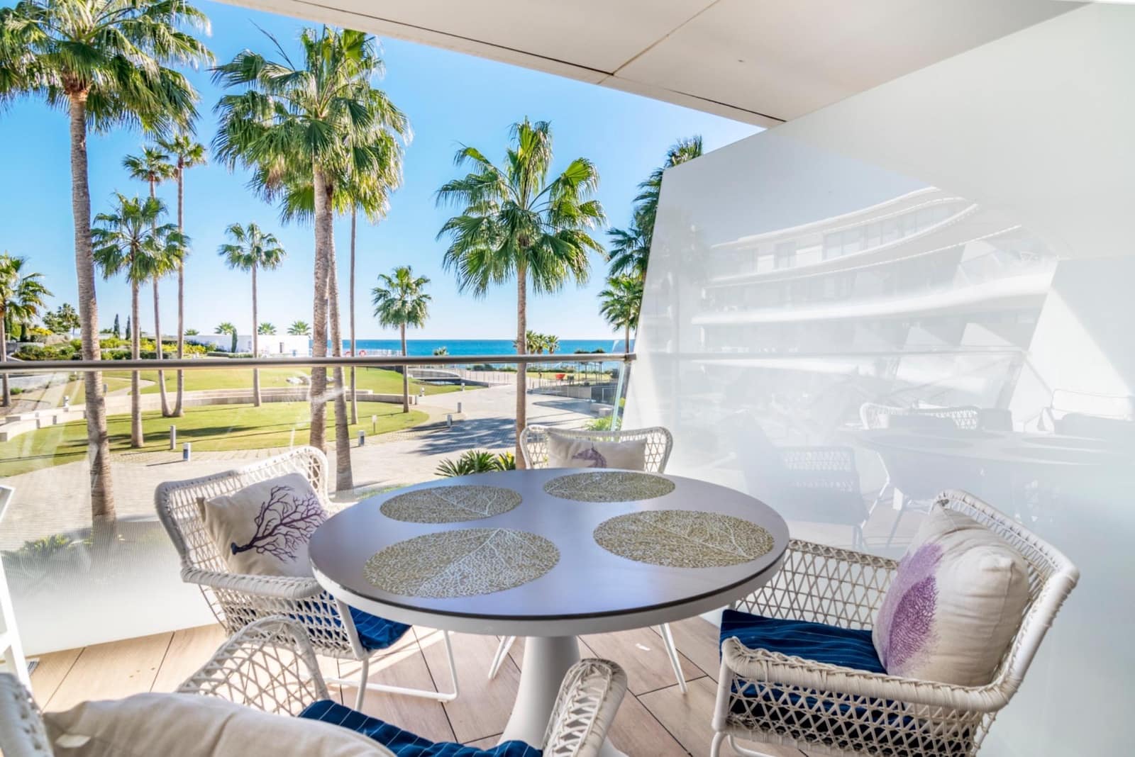 2 camera da letto Appartamento da affittare in Estepona con piscina garage - 3.800 € (Rif: 10037540)