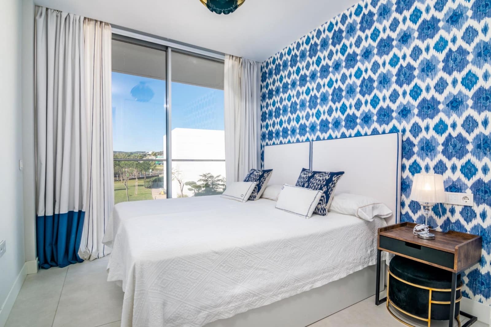 2 camera da letto Appartamento da affittare in Estepona con piscina garage - 3.800 € (Rif: 10037540)