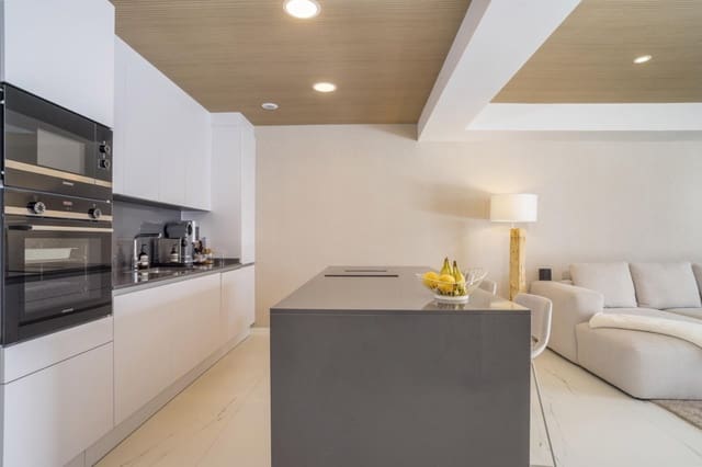 2 makuuhuone Huoneisto myytävänä paikassa Bahia de Casares, Casares mukana uima-altaan 
autotalli - 620 000 € (Ref: 10043154)