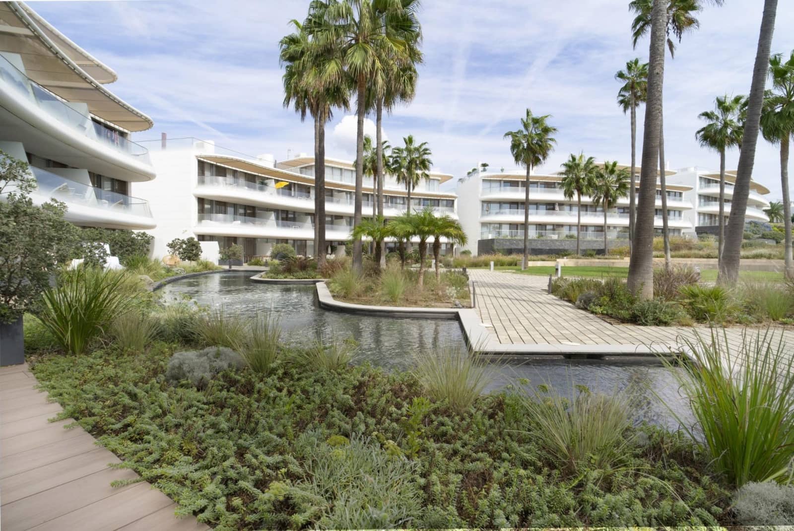 Apartamento Playa de 3 habitaciones en Estepona en venta con piscina garaje - 895.000 € (Ref: 10159846)