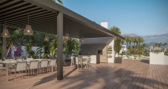 Piso de 4 habitaciones en Estepona en venta con piscina garaje - 676.500 € (Ref: 8093390)